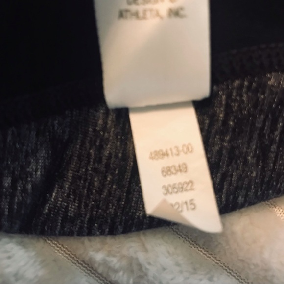 Athleta Luma Charuranga Capri Tight Leggings Black Gray Size Small style# 489413 - Picture 9 of 9